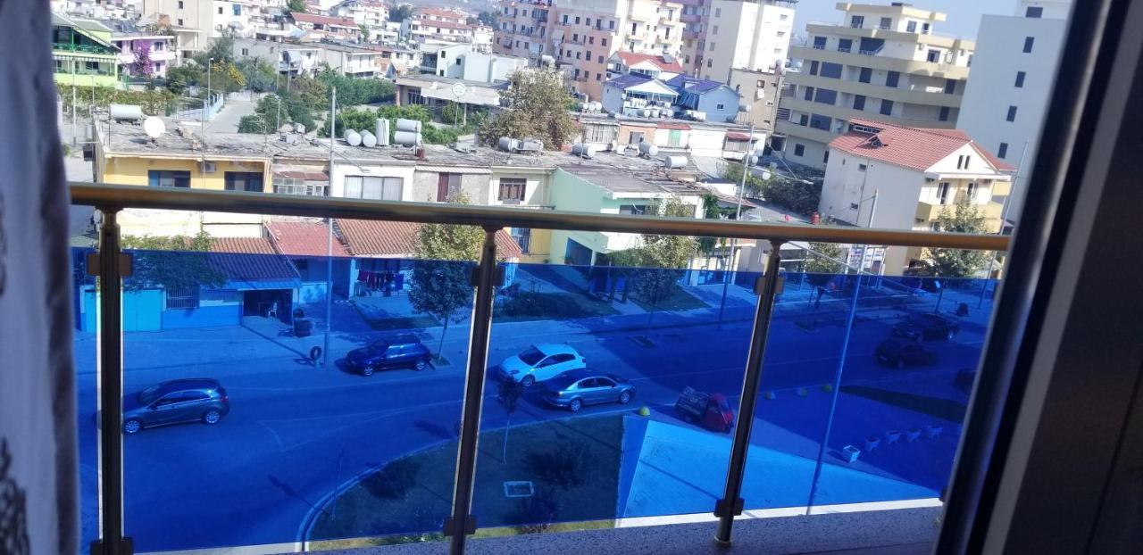 Hotel 3 Vellezerit ดูร์เรส ภายนอก รูปภาพ
